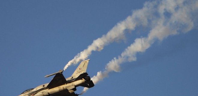 В результате авиаударов США против ИГИЛ погибли 20 мирных граждан - Фото