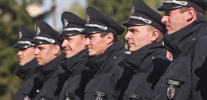 На Пасху возле церквей будут дежурить 23 тысячи полицейских - Фото