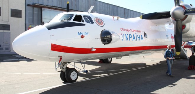 ГСЧС получила обновленный медицинско-санитарный самолет Ан-26 - Фото