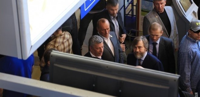 Бойко и Новинский улетели из Одессы в Киев - Фото