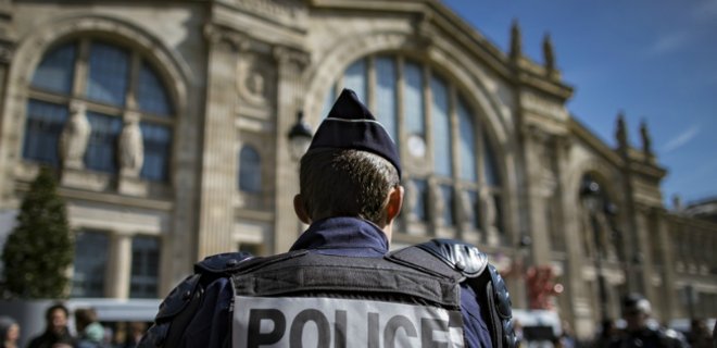 В Париже оштрафовали автобус с украинскими туристами - МИД - Фото