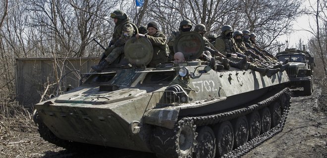 Силы АТО уничтожили вражескую БМП в Новотроицком - штаб - Фото
