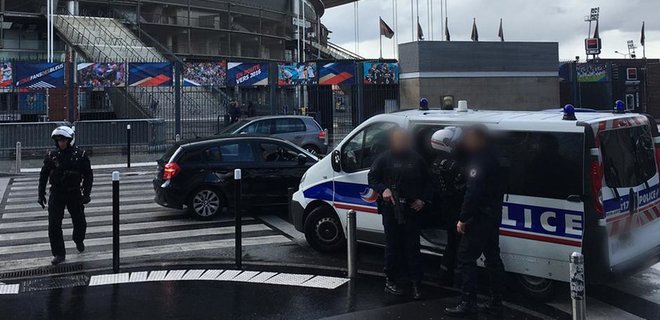 Из-за подозрений в терроризме отсеяны 82 охранника Евро-2016 - Фото