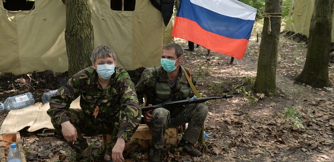 Зарплату путинским наемникам в Донбассе урезали и задерживают - Фото