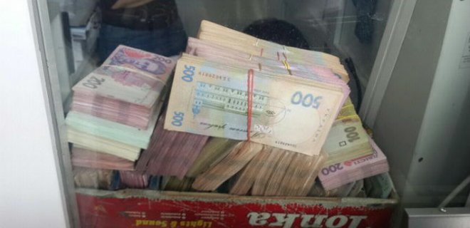 В Киеве СБУ ликвидировала сеть обменников: изъято 3,2 млн грн - Фото