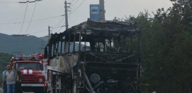 В Крыму загорелся автобус с детьми: фото - Фото