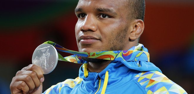 Украинский борец Беленюк взял серебро на Олимпиаде в Рио - Фото