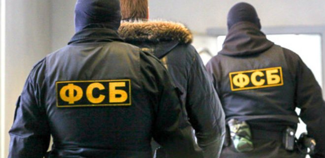 В Крыму российские силовики ворвались в дом к журналистке - Фото