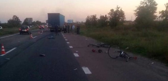 Гибель велосипедиста под Киевом: водителя грузовика арестовали - Фото
