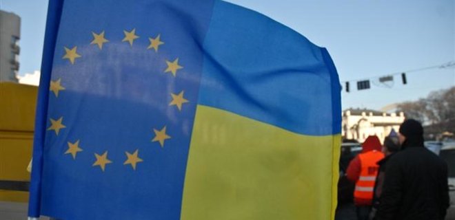 ЕС не признал легитимность выборов в Госдуму РФ в Крыму - Фото