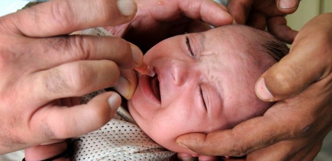 Медики: От полиомиелита привиты лишь 39% новорожденных этого года - Фото