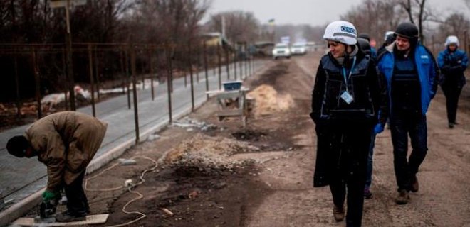 ОБСЕ: Дорога от Золотого к Первомайску заблокирована - Фото