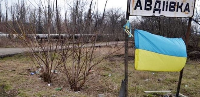 Власть мало делает для удержания освобожденного Донбасса - опрос - Фото