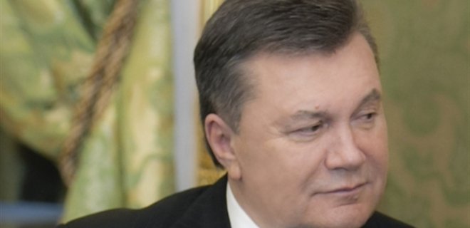 В Святошинском райсуде начался видеодопрос Януковича - Фото