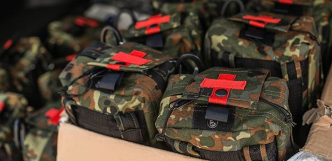 Минздрав утвердил состав военных аптечек по стандартам НАТО - Фото