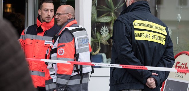 В Германии неизвестные расстреляли двух врачей-практикантов - Фото