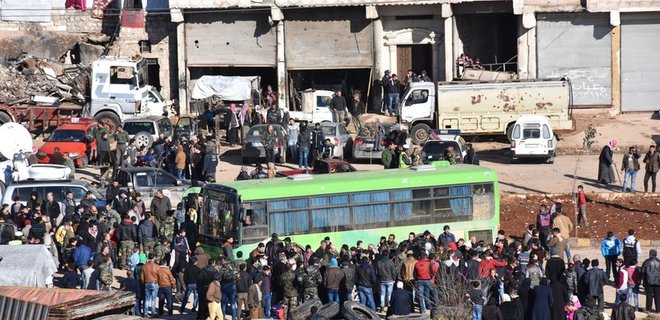 Из Алеппо эвакуировали 12 тысяч гражданских - МИД Турции - Фото