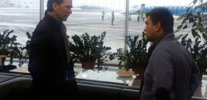 Климкин c новым главой ОБСЕ прилетели в Мариуполь: фото - Фото