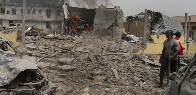 В Нигерии террористы Боко Харам атаковали военную базу - Фото