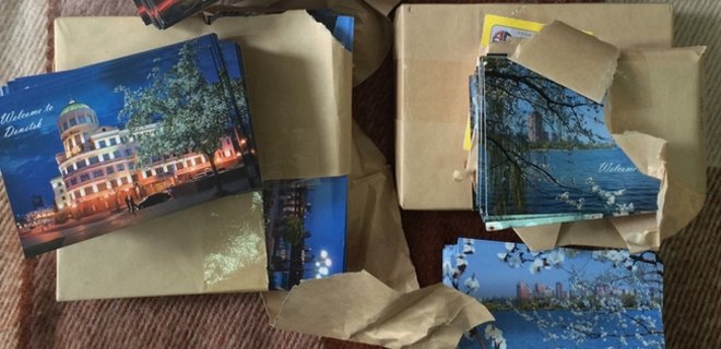 Они погибли в Донбассе: журналисты рассылают по планете открытки - Фото
