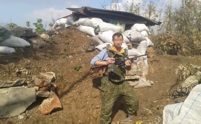 В Донбассе задержан боевик с наградами от главарей: фото, видео