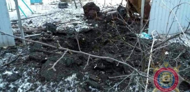 За сутки в Авдеевке частично разрушены 12 домов: фото - Фото