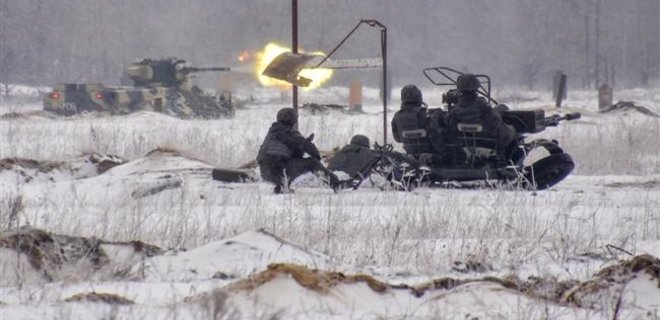За день в Донбассе 47 обстрелов и пять раненых - штаб - Фото