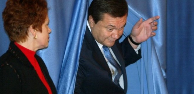 Янукович развелся с женой - Фото