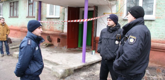В Чернигове вооруженный рецидивист ранил двух полицейских: фото - Фото