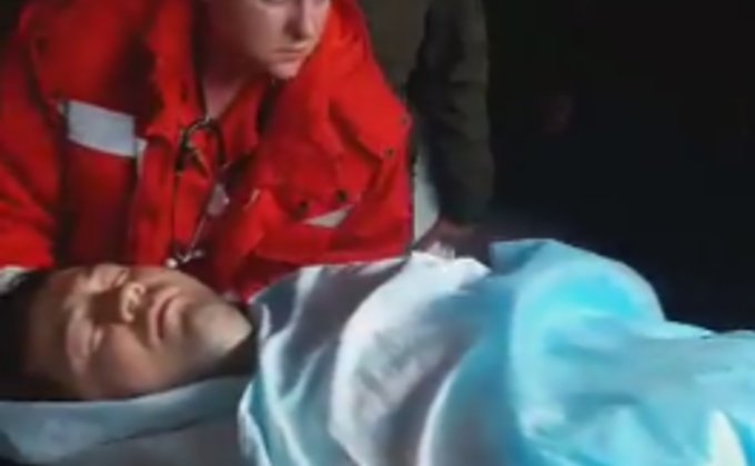 Насирова занесли в здание Института кардиологии: фото, видео