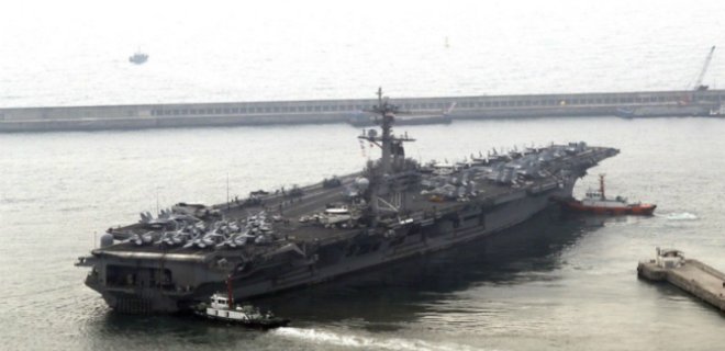 США отправили к берегам Кореи атомный авианосец - Фото