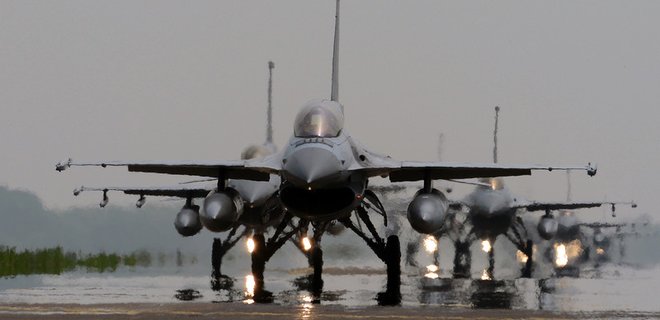 США и Южная Корея проведут масштабные учения военной авиации - Фото