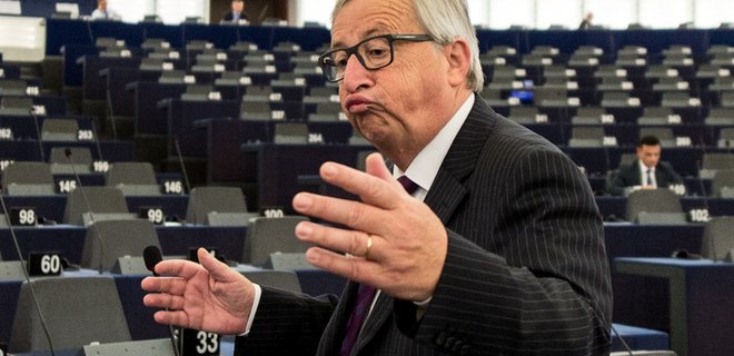 Юнкер раскритиковал Европарламент из-за отсутствия депутатов - Фото