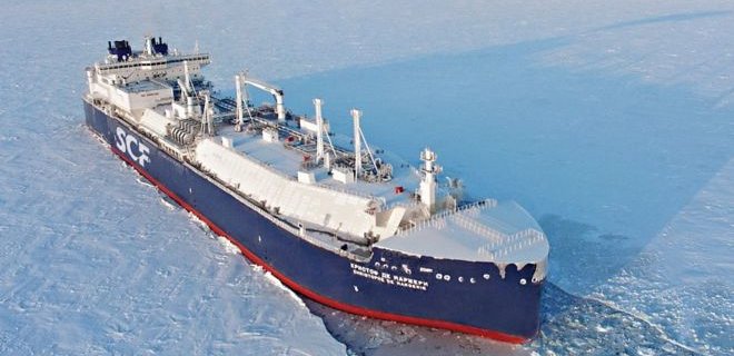 Первый танкер со сжиженным газом пересек Арктику без ледокола - Фото