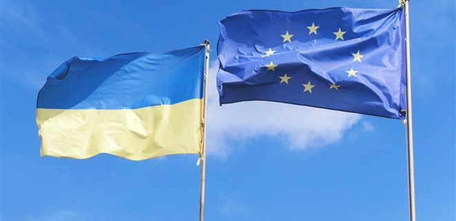 Украина разъяснит послам стран ЕС детали закона об образовании - Фото