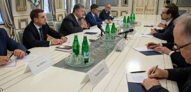 Порошенко и генсек ОБСЕ обсудили миротворческую миссию в Донбассе - Фото