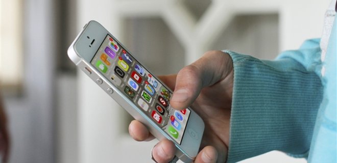 Оповещения смартфонов могут ухудшать настроение - исследование - Фото