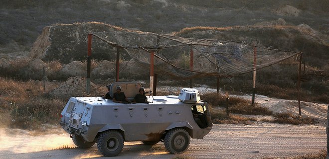 На Синае атаковали египетские пункты пропуска: шестеро погибших - Фото