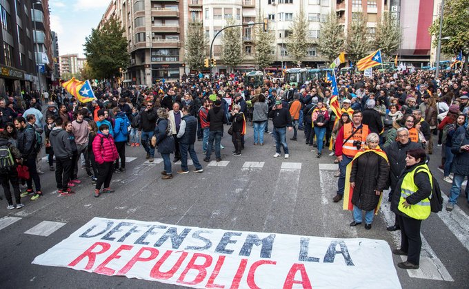 В Каталонии проходят акции против ареста лидеров региона