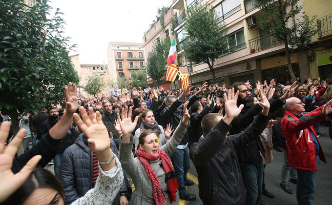 В Каталонии проходят акции против ареста лидеров региона