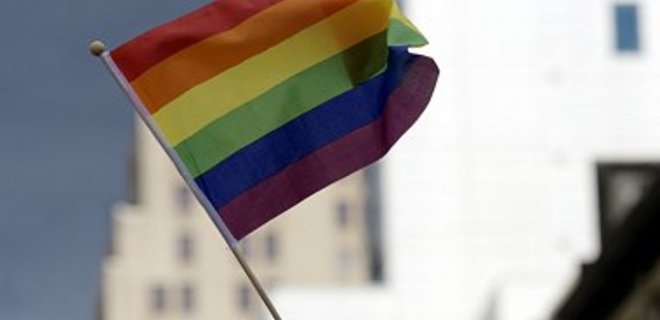 В России церковь официально запретила венчание трансгендеров - Фото