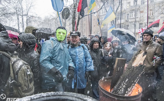 "Марш за импичмент" и демарш против Саакашвили: протесты в Киеве