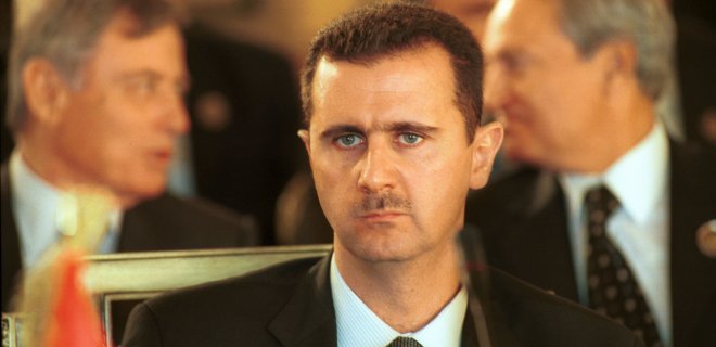 Асад вернул орден Почетного легиона и назвал Францию рабыней США - Фото