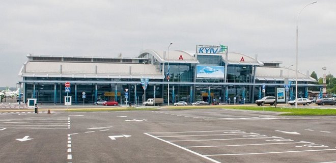 Аэропорт Киев могут назвать в честь известного авиаконструктора - Фото