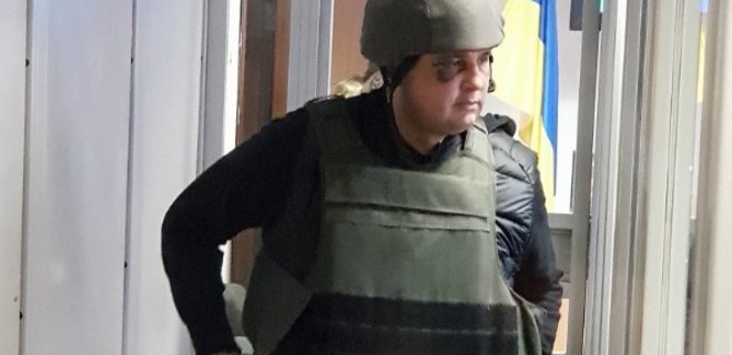 Шепелева привезли в суд в каске и бронежилете: фото - Фото
