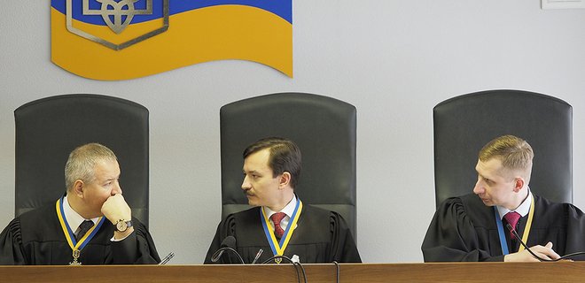 Госадвокат Януковича снова убежал из суда: судьи задумались - Фото