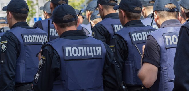 В столкновениях на рынке в Киеве пострадали трое правоохранителей - Фото
