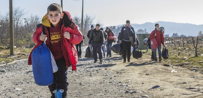 Германия высылает все больше беженцев в другие страны ЕС - Фото
