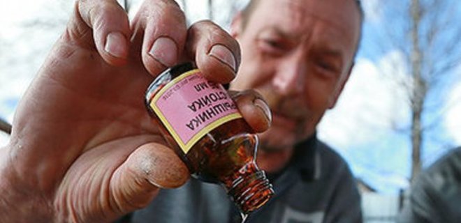 Россиянам предложили пить боярышник вместо лекарств из США - Фото