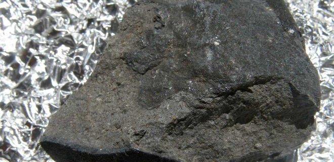 В метеорите обнаружили алмазы с погибшей планеты - Фото